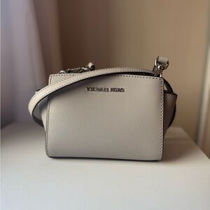 Michael Kors Mini Selma Pearl Gray Saffiano Leather